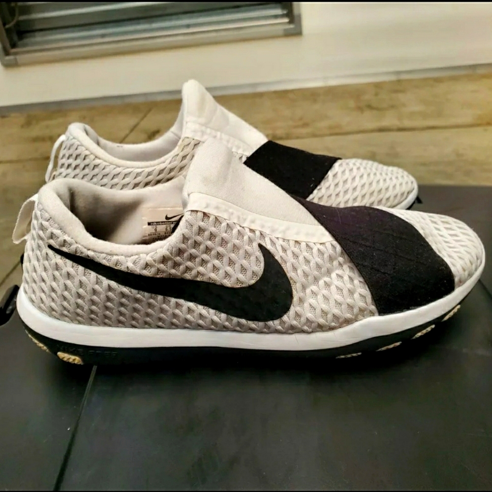 Nike Slip on Sneakers